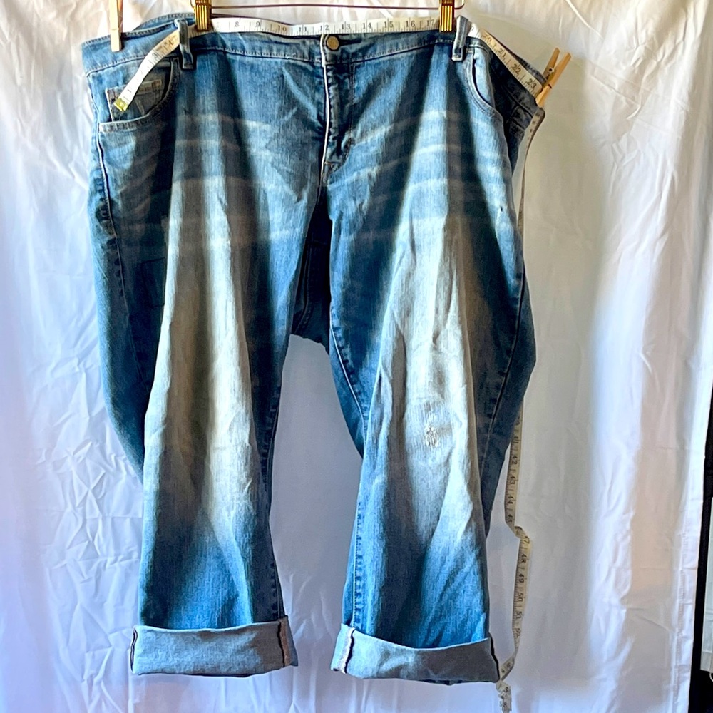 Old Navy 2013 deconstructed boy boyfriend fit cropped jeans size 22